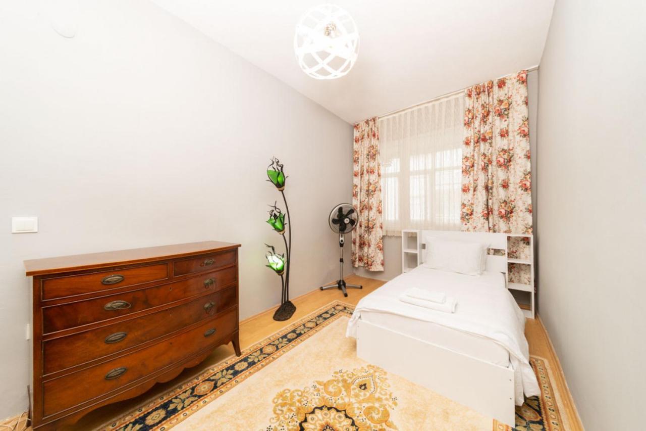 Colorful Flat Close To The Coast In Muratpasa Daire Antalya